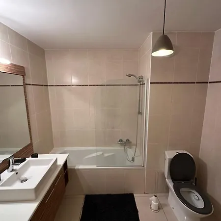 Dom wakacyjny Les Jardins De Louis *